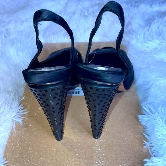 BCBG MAXAZRIA SIZE 10. - Picture 5 of 11